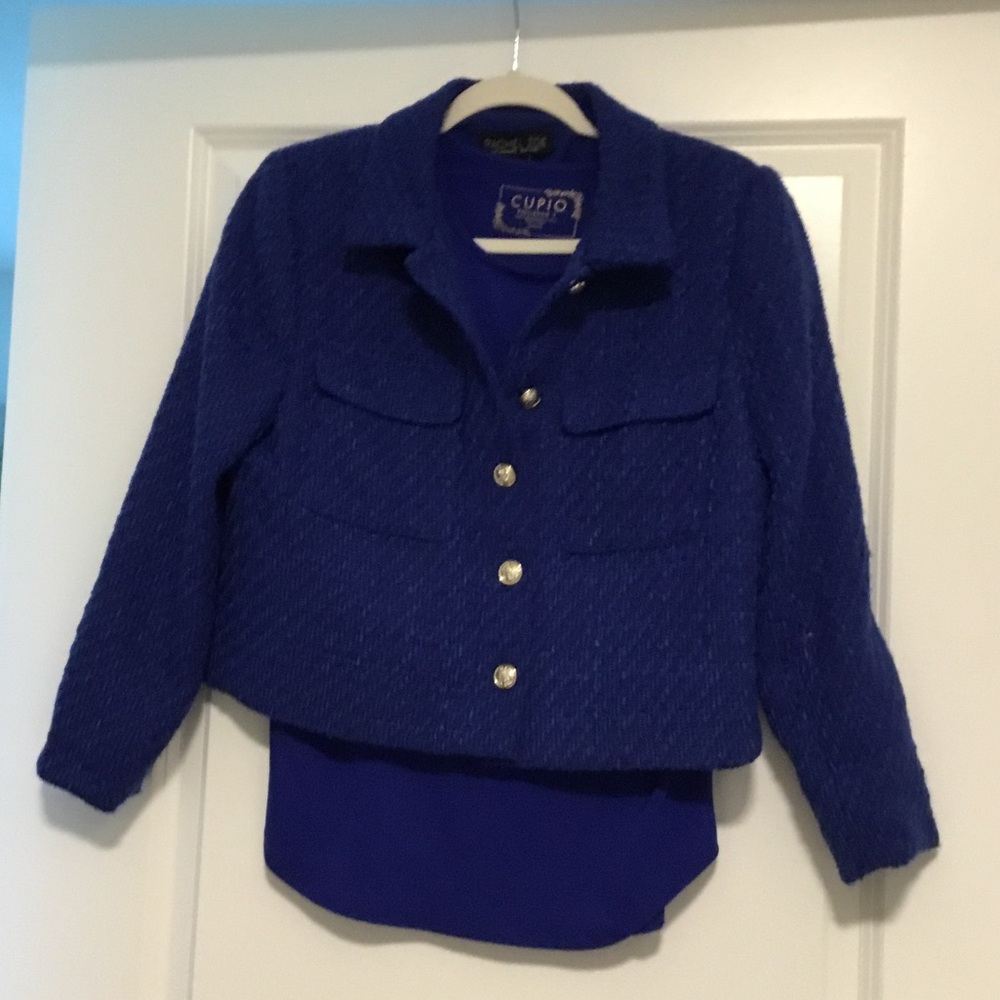 Rachel Zoe vibrant blue jacket with a matching Cupid shirt sleeve tshirt